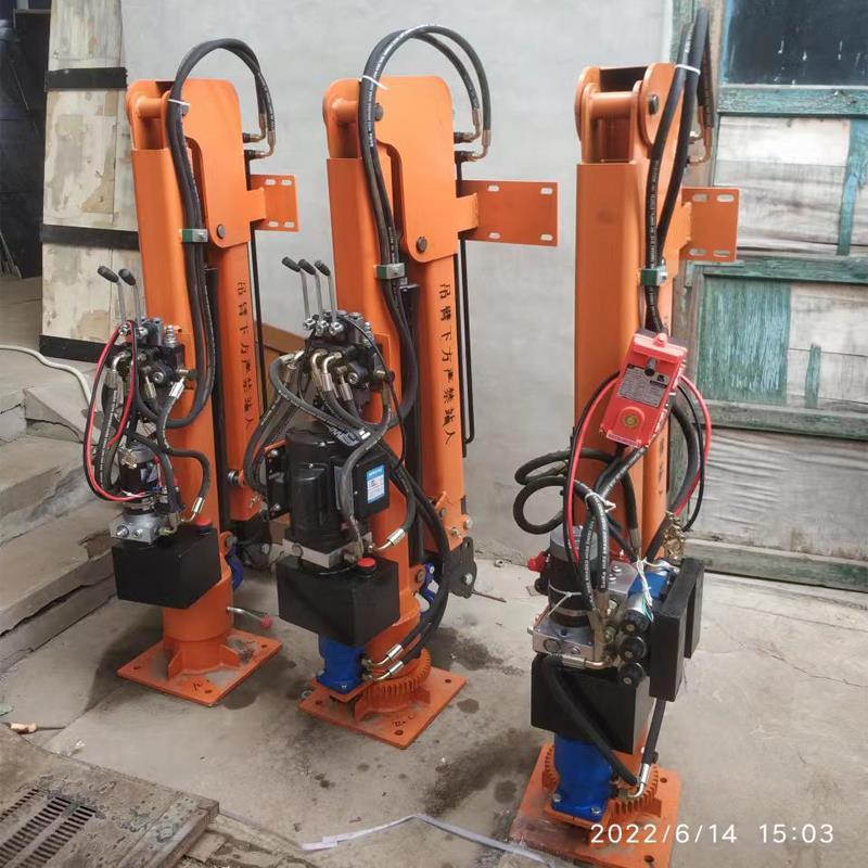 沙湾区重汽蓝牌随车吊 3.2吨 国六动力强 液压驱动 农用自卸起重机